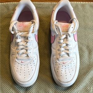Nike White and Pink Sneakers